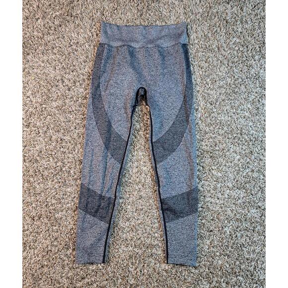 Victoria's Secret Pants - Pink By Victoria’s Secret seamless leggings Women’s Size Medium Gray
